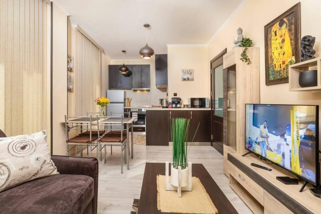 Cozy New Apartment 'Casa Vacanza ' ✵ Top Center ✵ Plovdiv Luaran gambar